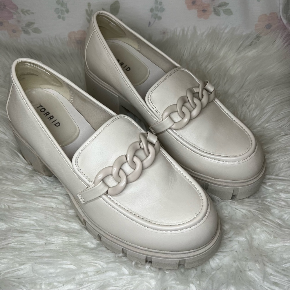 torrid Cream Chunky Chain-Link Loafers
